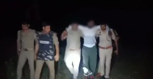 फर्रुखाबाद मुठभेड़: कटिया चौराहे पर पुलिस से भिड़ा गैंगस्टर, दाहिने पैर में गोली लगने के बाद गिरफ्तार