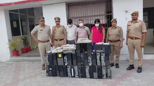 नोएडा में फर्जी कॉल सेंटर का भंडाफोड़: कंपनी संचालक रणबीर सिंह समेत तीन गिरफ्तार, 39 मोबाइल व 10 लैपटॉप बरामद