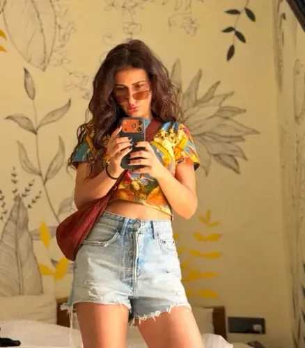 Fatima Sana Shaikh reveals her perfect travel partner, shares secret to keep her happy
