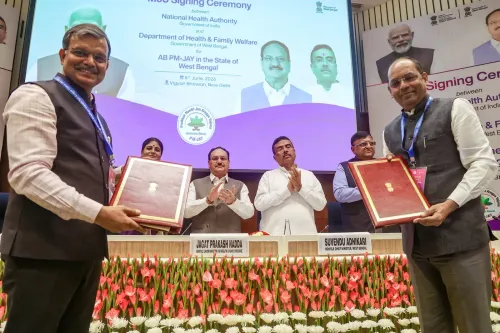 नड्डा और अधिकारी की उपस्थिति में MoU पर हस्ताक्षर