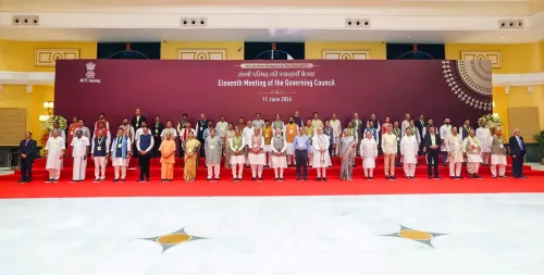 मोदी और NITI आयोग उपाध्यक्ष की ग्रुप फ़ोटो