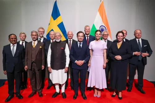 मोदी क्रिस्टर्सन के साथ स्वीडिश उद्योगपतियों की ग्रुप फ़ोटो