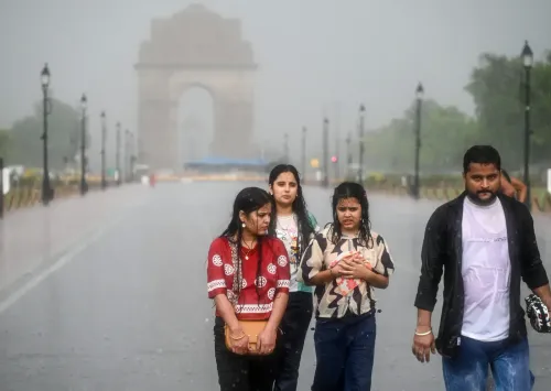 New Delhi: Rain brings relief from heatwave conditions