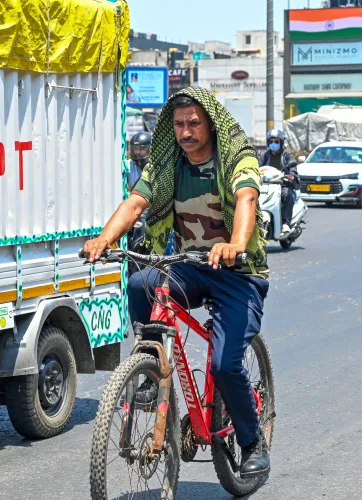 Hot summer day in New Delhi  