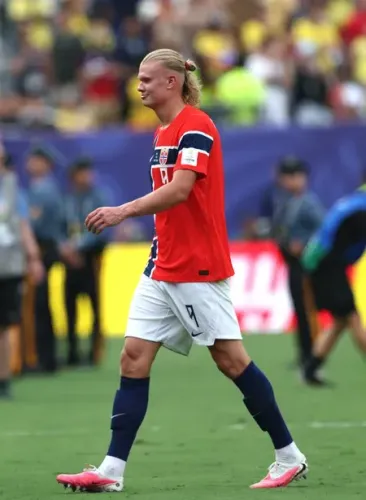 Haaland 'unbeatable in the box' ahead of Norway vs England FIFA WC quarterfinal