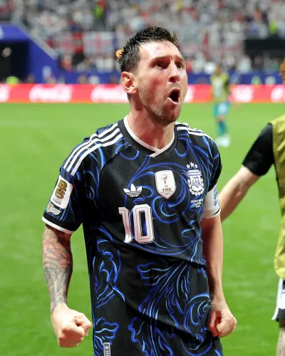 फीफा वर्ल्ड कप 2026: अर्जेंटीना लगातार दूसरी बार फाइनल में, इंग्लैंड को 2-1 से हराया