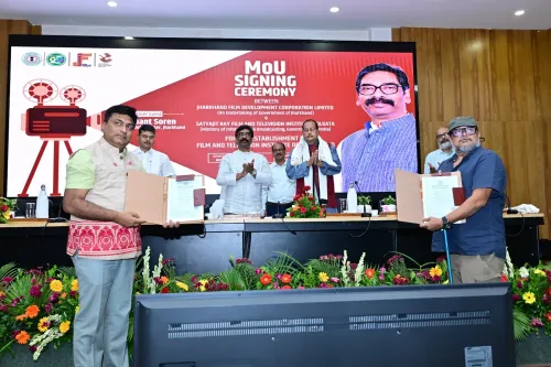 झारखंड सरकार और SRFTI के बीच MOU: राज्य में फिल्म-मीडिया प्रशिक्षण को मिलेगी नई दिशा