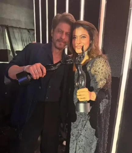 क्या काजोल ने शाहरुख के अनुरोध पर बीमारी भुलाकर 90 के दशक का जादू रिक्रिएट किया?