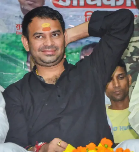 Was a Vehicle with Bihar Police Markings Misused in Tej Pratap Yadav's Election Rally?