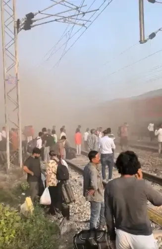 What Caused the Fire in the Amritsar-Saharsa Garib Rath Express Coach?