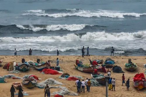 Cyclone threat in Bay of Bengal: Fishermen warned for 5 days from Oct 26