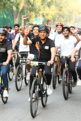 क्या डॉ. मंडाविया ने विश्व शिक्षक दिवस पर दिल्ली में शिक्षकों का नेतृत्व किया?