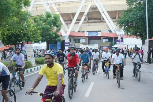How Does Fit India Sundays on Cycle Celebrate World Car Free Day with the Department of Tourism?