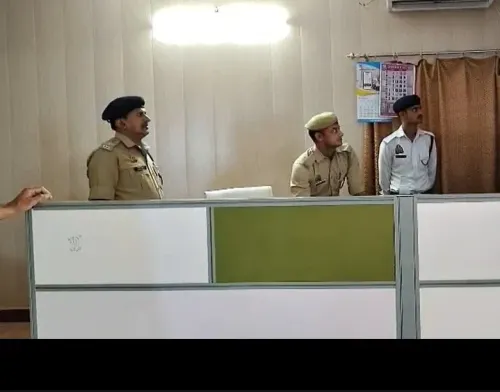 Who Were the Five Arrested with a Cache of Arms in a Hotel Raid in Delhi’s Jangpura?