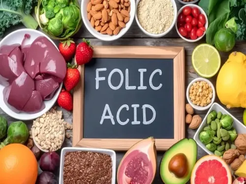 फोलिक एसिड: गर्भावस्था में माँ और शिशु के लिए क्यों है यह 'प्रेग्नेंसी विटामिन' अनिवार्य?