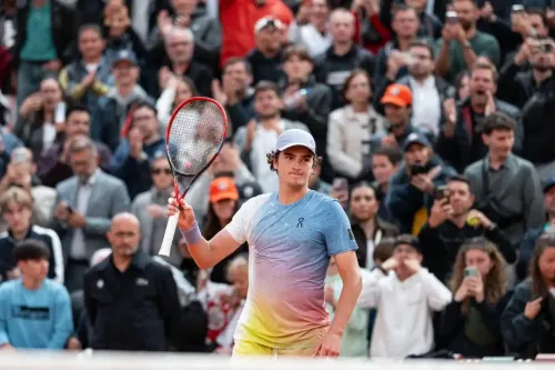 How Did Fonseca Become the Second-Youngest Match Winner at Roland Garros?