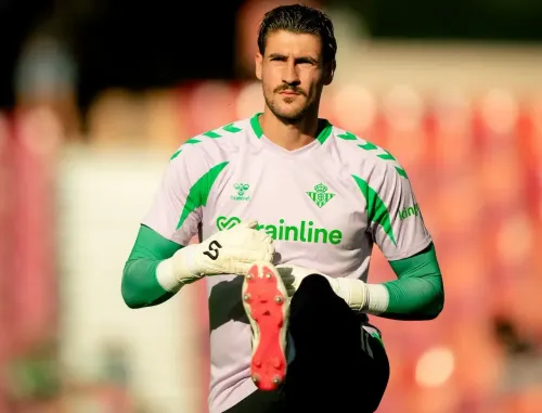 Real Betis goalkeeper Diego Conde out weeks after debut shoulder injury