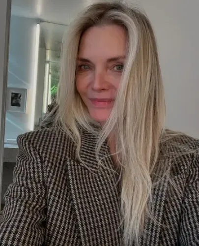 Michelle Pfeiffer Discusses Heartbreak and Life Lessons