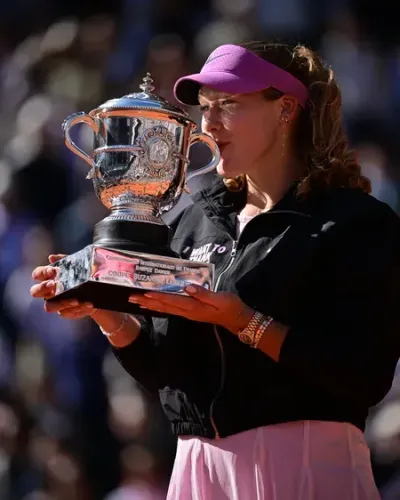 Andreeva wins French Open 2025, youngest Paris champion since Seles in 1992