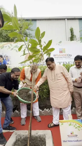 Gadkari at OCGC's 10th Anniversary: 6,000 Women Empowered