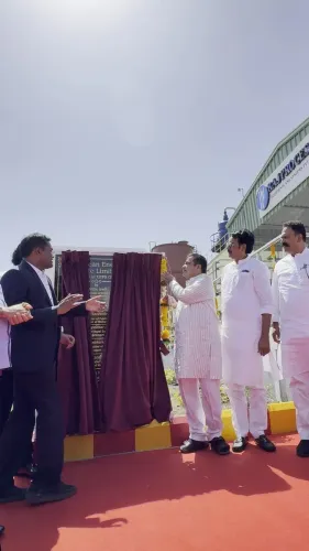 Gadkari inaugurates CBG plant in Satara, calls waste a big opportunity