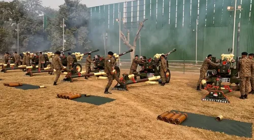 क्या गणतंत्र दिवस पर स्वदेशी लाइट फील्ड गन से ऐतिहासिक 21 तोपों की सलामी दी गई?