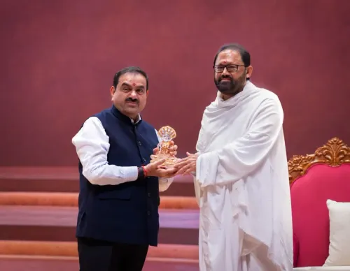 नवरात्रि पर गौतम अदाणी पहुंचे श्रीमद राजचंद्र आश्रम, बोले — 'सेवा ही साधना है'