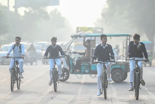 क्या घने कोहरे और कड़ाके की ठंड के चलते गौतमबुद्धनगर में नर्सरी से कक्षा 8 तक के स्कूल 10 जनवरी तक बंद रहेंगे?