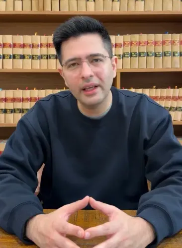 घायल होने के बावजूद और भी अधिक खतरनाक, राघव चड्ढा ने झूठों को बेनकाब करने का किया ऐलान