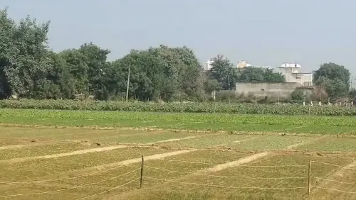 गाजियाबाद: हाईटेंशन तार की चपेट में दो महिलाओं की मौत, 18 वर्षीय देवश्री गंभीर