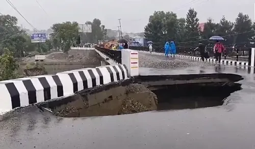Dehradun bridge crater after 16 days: Congress demands CBI probe into ₹16 crore project