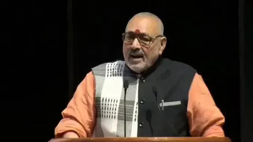 Giriraj Singh Backs GI Push to Revive India's Handloom Legacy