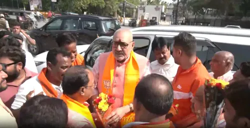 गिरिराज सिंह का कांग्रेस पर हमला: 'आत्मचिंतन करें, जनता को हंसाने वाले बयान बंद करें'