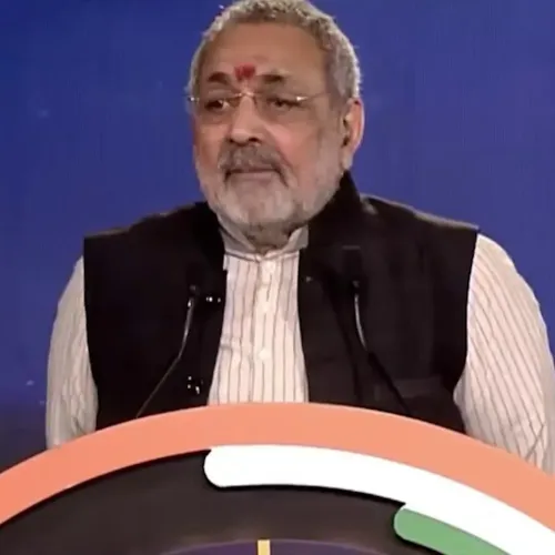 Giriraj Singh Hails Modi on FTAs, Hits Back at Opposition
