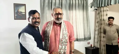 Giriraj Singh Meets LJP Candidate's Newlywed Son in Sahebpur Kamal