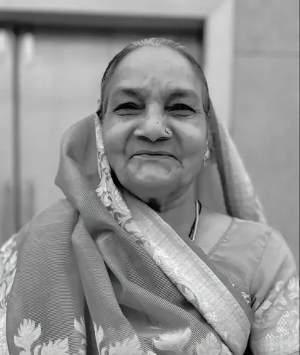 Giriraj Singh mourns passing of Shivraj Singh Chouhan's mother