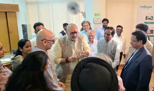 Giriraj Singh visits Mahyco, backs agri-biotech for textile growth
