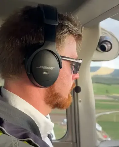 ग्लेन फिलिप्स का नया अवतार: क्रिकेटर ने पायलट बनकर फैंस को किया हैरान