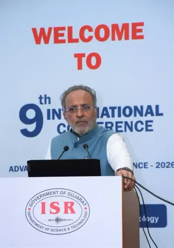 What is the focus of the Global Earthquake Science Conference in Gandhinagar?
