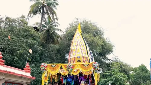 Goa CM Sawant Offers Prayers on Rath Yatra