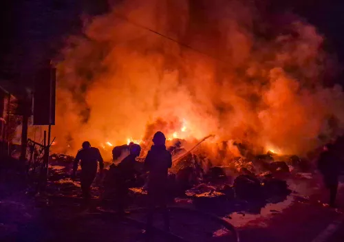 क्या गोवा के नाइट क्लब में आग लगने से 25 लोगों की जान चली गई?