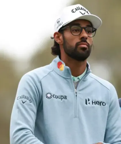 Akshay Bhatia at 15-under, five off Hovland's Travelers Championship lead