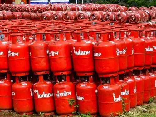 India Achieves Record LPG Deliveries Amid Global Tensions