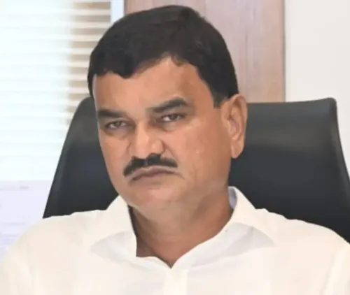 Will the government extend aid to flood-affected farmers before Diwali?