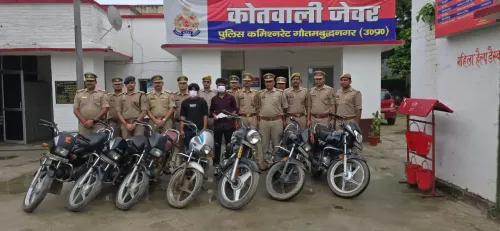 क्या ग्रेटर नोएडा में दो अंतर्राज्यीय वाहन चोर गिरफ्तार हुए?