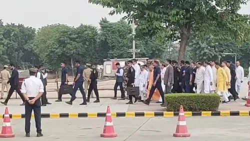 क्या सीएम योगी ने ग्रेटर नोएडा में यूपी इंटरनेशनल ट्रेड शो की तैयारियों का जायजा लिया?