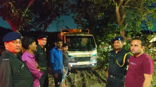 क्या ग्रेटर नोएडा में सड़क किनारे कूड़ा डालने वालों पर कार्रवाई तेज हो रही है?