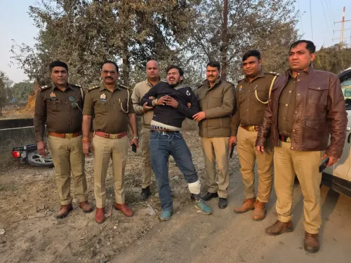 क्या ग्रेटर नोएडा में लिफ्ट में चेन लूट की कोशिश करने वाले आरोपी से मुठभेड़ हुई?