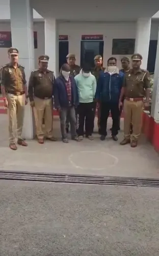 ग्रेटर नोएडा: टायर चोरी करने वाले गैंग का भंडाफोड़, तीन वांछित गिरफ्तार