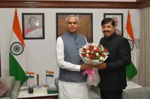 Did Gujarat Chief Secretary Manoj Kumar Das Meet Governor Devvrat at Raj Bhavan?